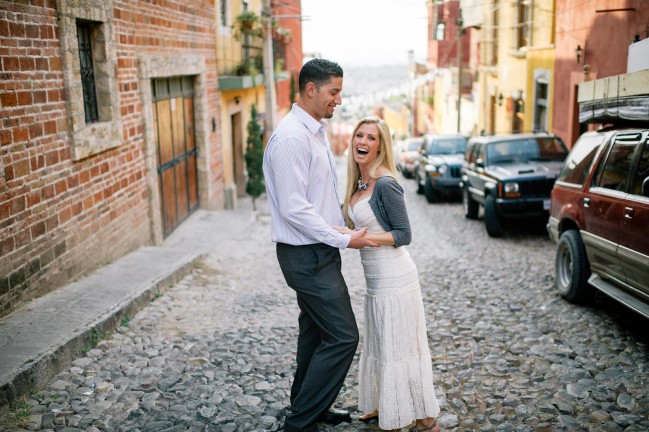 Wedding photography by Jonathan Roberts in San Miguel de Allende, Mexico