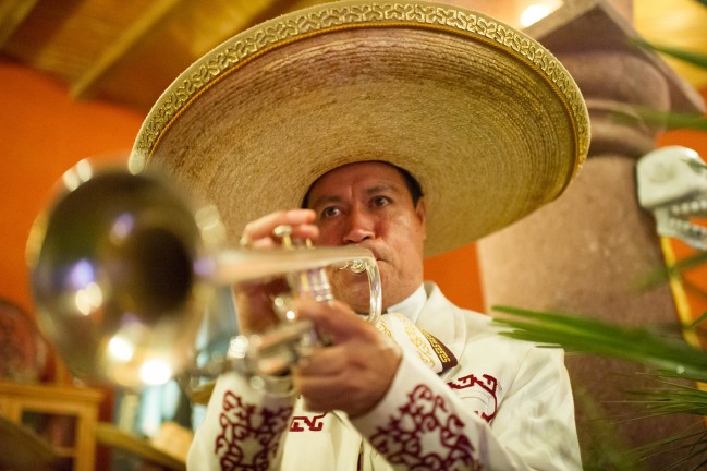 Wedding photography by Jonathan Roberts in San Miguel de Allende, Mexico