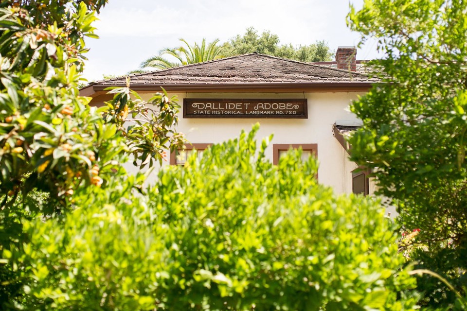 Wedding photography by Jonathan Roberts at Dallidet Adobe in San Luis Obispo